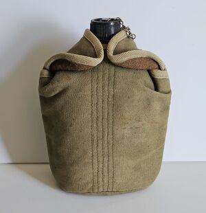 Vintage WWII US Army M1942 Authentic Canteen Carrier Cover Slip & Canteen